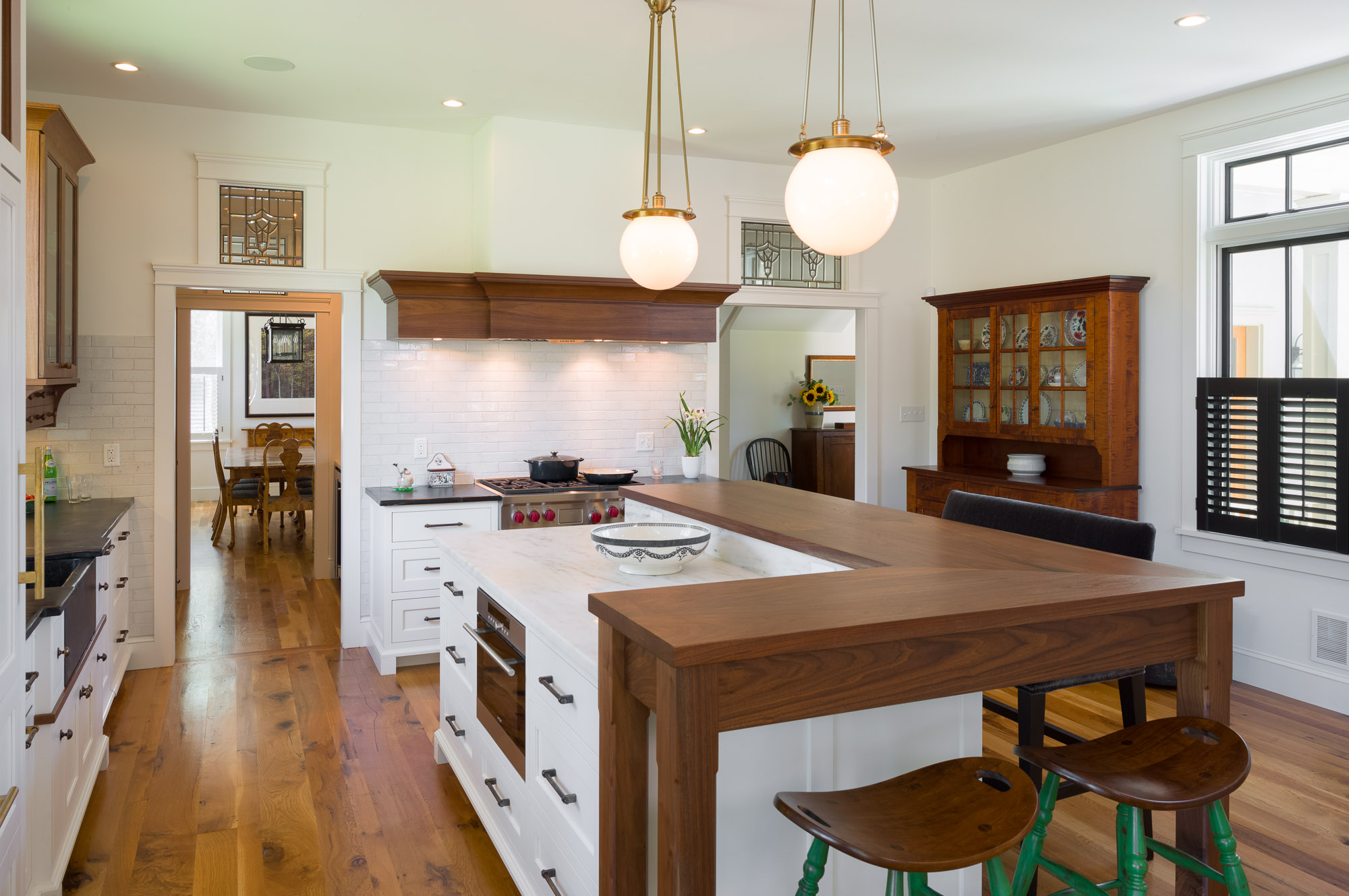 Borough Colonial kitchen stove
